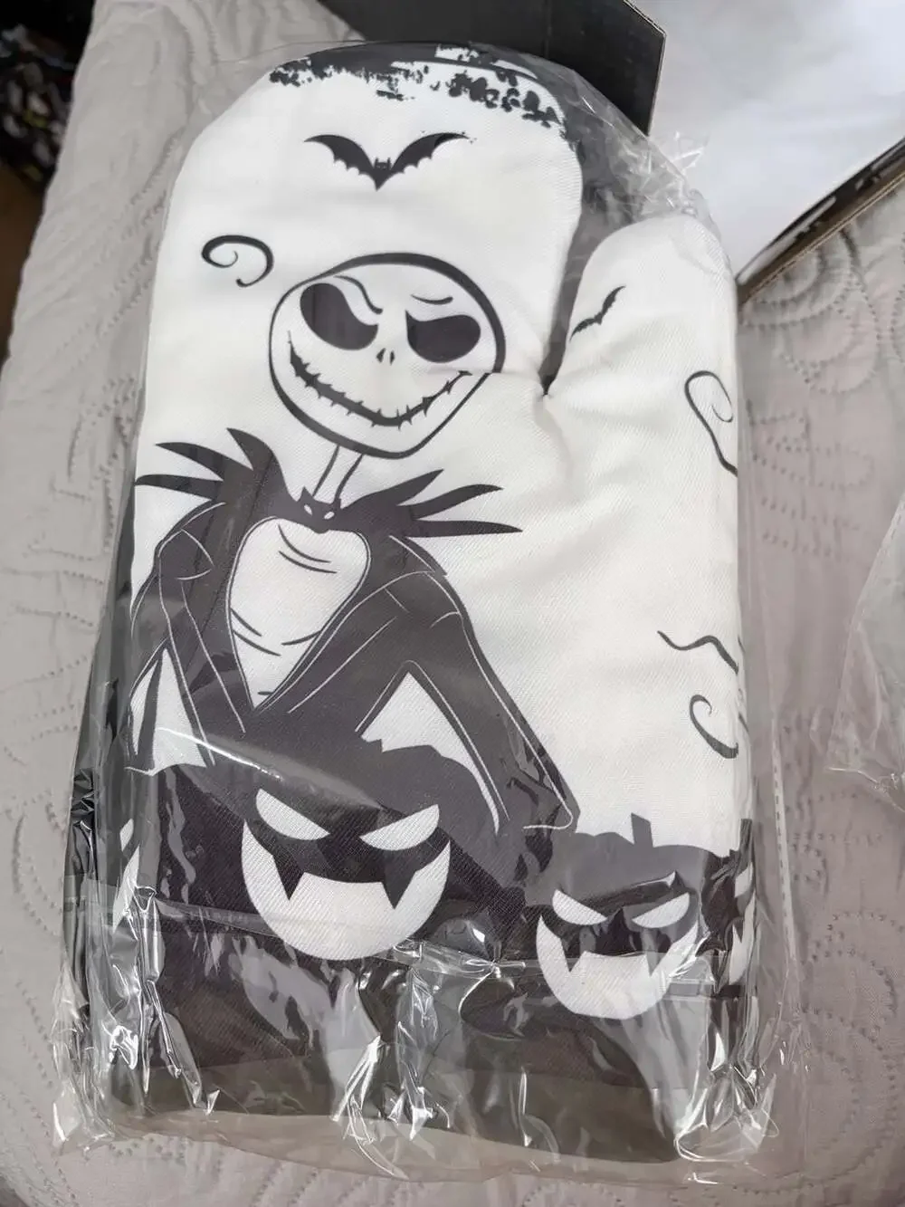 Nightmare Before Christmas Wooden Cooking Spoons and Oven Mitt Set with Magnet